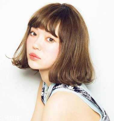 蜜茶棕適合黑皮嗎 蜜茶棕頭發(fā)怎么染 蜜茶棕適合黑皮嗎 蜜茶棕頭發(fā)怎么染