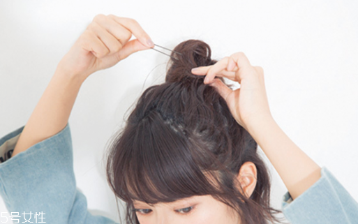 齊腮短發(fā)怎么扎丸子頭 齊腮短發(fā)怎么打理好看 齊腮短發(fā)怎么扎丸子頭 齊腮短發(fā)怎么打理好看