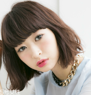 齊腮短發(fā)怎么扎丸子頭 齊腮短發(fā)怎么打理好看 齊腮短發(fā)怎么扎丸子頭 齊腮短發(fā)怎么打理好看