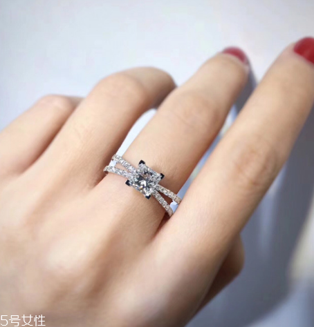 鉆戒可以換黃金嗎？鉆戒能換成黃金戒指嗎？