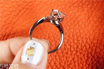 鉆戒可以調(diào)節(jié)大小嗎？鉆戒調(diào)節(jié)大小會(huì)有影響嗎？