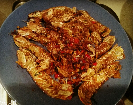 皮皮蝦皮能不能吃？皮皮蝦可以連皮吃嗎？