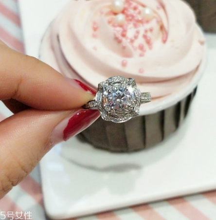 鉆戒可以用醋洗嗎？鉆戒用醋洗是對(duì)的嗎？