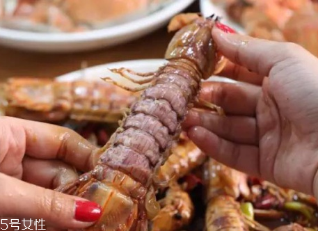 皮皮蝦是海鮮嗎？皮皮蝦是海鮮還是河鮮？