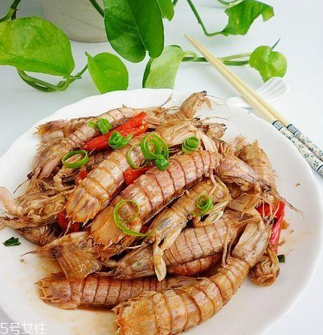 皮皮蝦好吃嗎？皮皮蝦和龍蝦哪個好吃？