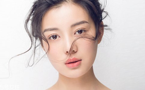 防曬霜可以當(dāng)隔離霜嗎 防曬霜可以替代隔離嗎 防曬霜可以當(dāng)隔離霜嗎 防曬霜可以替代隔離嗎