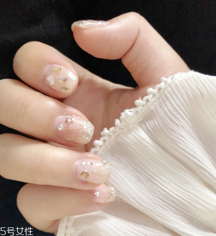 婚紗美甲圖片2022新款式 簡(jiǎn)單優(yōu)雅時(shí)尚7款婚紗美甲 婚紗美甲圖片2022新款式 簡(jiǎn)單優(yōu)雅時(shí)尚7款婚紗美甲