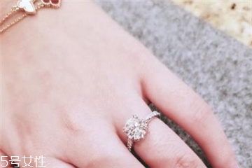 鉆戒圈口大了怎么辦？鉆戒大了怎么改??？