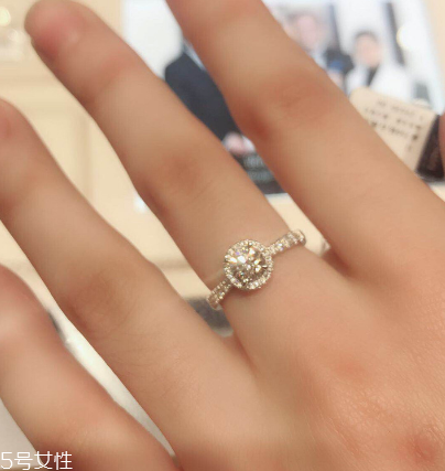 鉆戒圈是什么材質(zhì)？鉆戒指環(huán)一般是什么材質(zhì)？