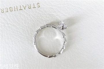 鉆戒圈是什么材質(zhì)？鉆戒指環(huán)一般是什么材質(zhì)？