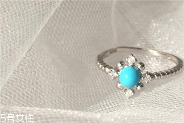綠松石戒指一般多少錢？綠松石戒指價格
