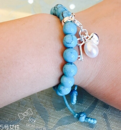 綠松石手串戴哪只手？綠松石手鏈戴左手還是右手？