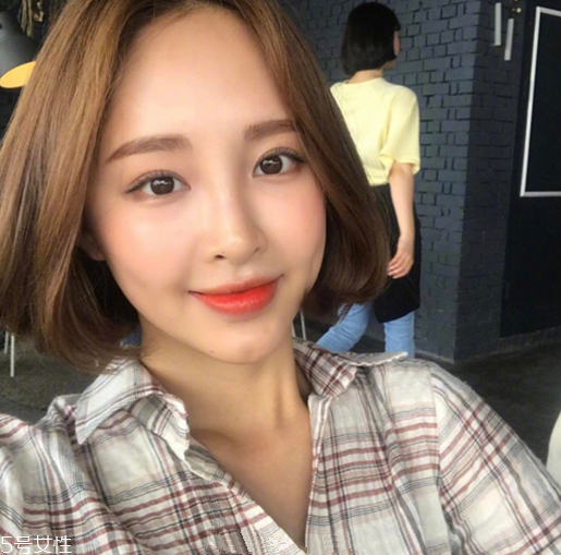 染發(fā)哪種顏色好看 染發(fā)哪種顏色顯白 染發(fā)哪種顏色好看 染發(fā)哪種顏色顯白