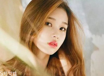 染發(fā)哪種顏色好看 染發(fā)哪種顏色顯白 染發(fā)哪種顏色好看 染發(fā)哪種顏色顯白