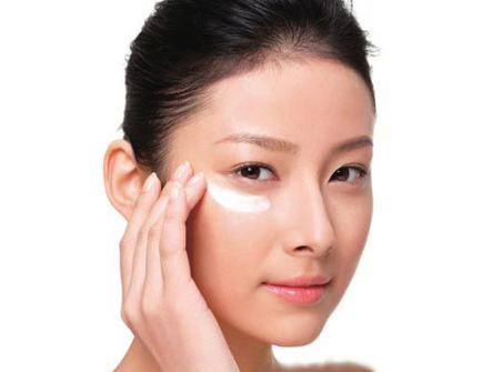 眼霜分年齡嗎？眼霜使用分年齡段嗎？