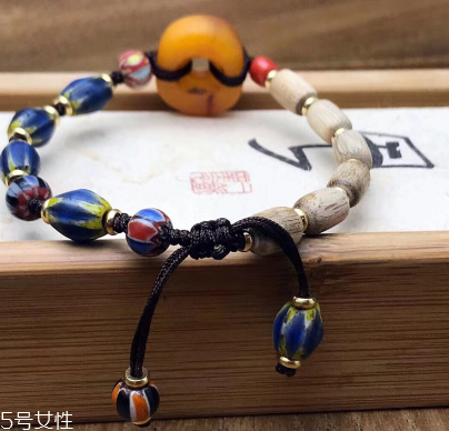 沉香手串是什么味道？沉香手串正品味道是什么樣的？