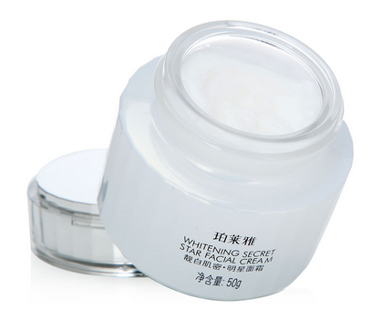 面霜是素顏霜嗎？用素顏霜還要用面霜嗎？