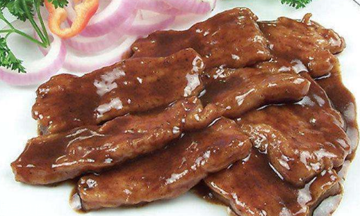 白胡椒與黑胡椒的區(qū)別 白胡椒能和黑胡椒一起吃嗎 白胡椒與黑胡椒的區(qū)別 白胡椒能和黑胡椒一起吃嗎