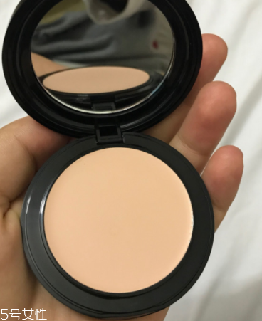 zfc粉底膏傷皮膚嗎？zfc粉底膏好用嗎？