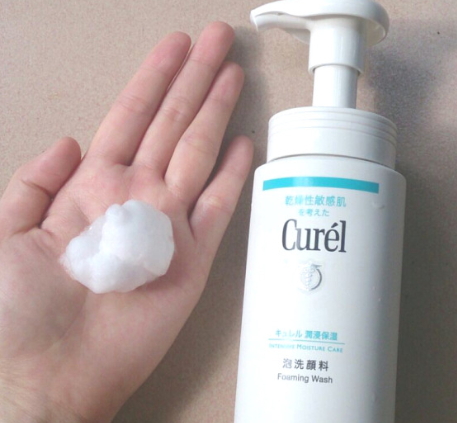 珂潤(rùn)潔面泡沫成分 珂潤(rùn)潔面泡沫孕婦可以用嗎 珂潤(rùn)潔面泡沫成分 珂潤(rùn)潔面泡沫孕婦可以用嗎