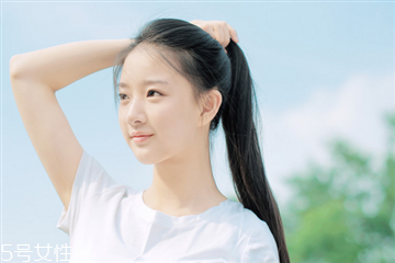 夏天頭發(fā)長得快嗎 為什么夏天頭發(fā)長得快 夏天頭發(fā)長得快嗎 為什么夏天頭發(fā)長得快