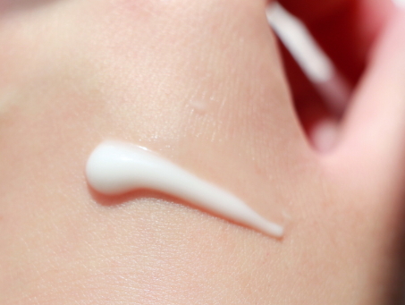 珂潤(rùn)美白精華液怎么樣？珂潤(rùn)美白精華液多少錢(qián)