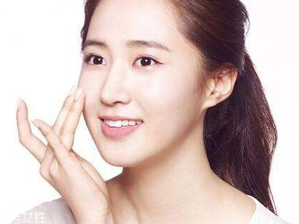 祛痘手術(shù)會留疤痕嗎 祛痘手術(shù)有沒有風(fēng)險 祛痘手術(shù)會留疤痕嗎 祛痘手術(shù)有沒有風(fēng)險