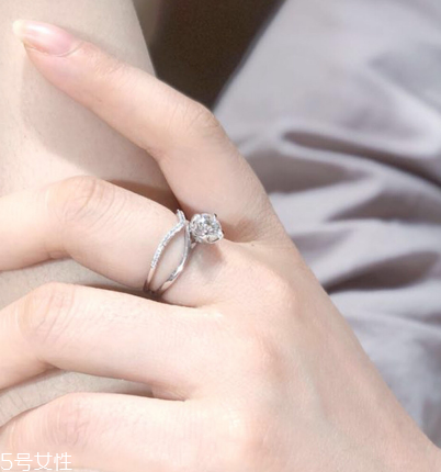 鉆戒是750好還是950好？鉆戒買750還是950好？