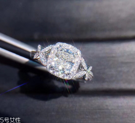 鉆戒上的鉆石會掉嗎？鉆戒的鉆石容易掉嗎？