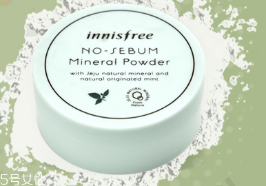 散粉可以直接用嗎 散粉可以直接涂在臉上嗎 散粉可以直接用嗎 散粉可以直接涂在臉上嗎