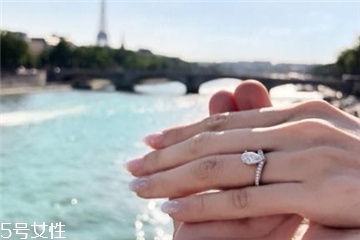 鉆戒什么時候買最便宜？鉆戒最佳購買時間