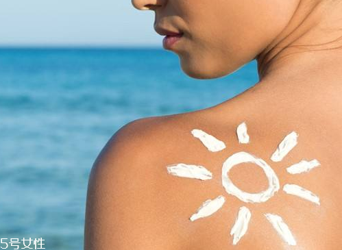 防曬霜為什么會變成水？防曬霜變成水還能用嗎？