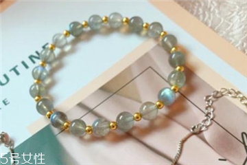 月光石手鏈?zhǔn)裁磧r位？月光石手鏈正品價格