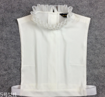 v領(lǐng)針織衫里面穿什么好 v領(lǐng)針織衫怎么疊穿好看 v領(lǐng)針織衫里面穿什么好 v領(lǐng)針織衫怎么疊穿好看