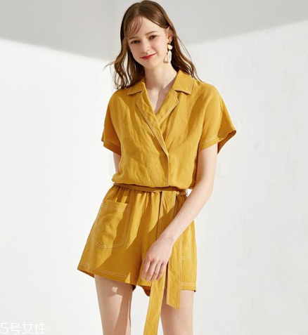 夏天穿什么連體褲好看？夏天適合穿什么連體褲？