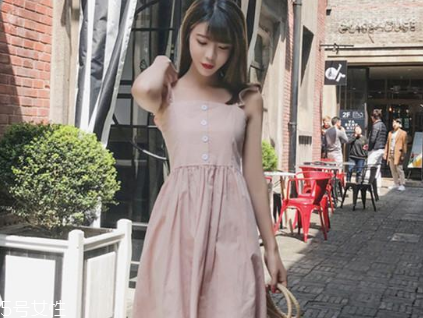 夏天穿什么顏色連衣裙好？夏天適合什么顏色連衣裙？