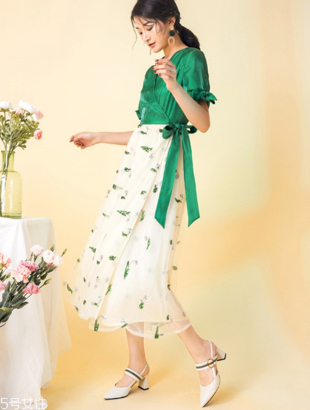 夏季面試穿什么衣服？夏季面試穿搭技巧