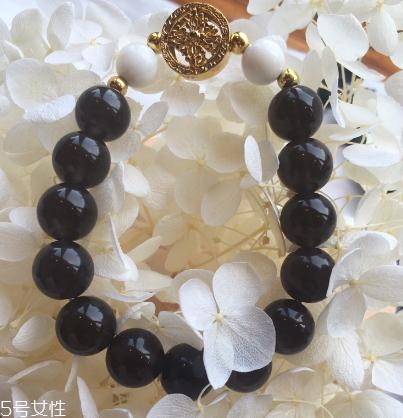 黑曜石手鏈怎么清洗？黑曜石手鏈清洗方法