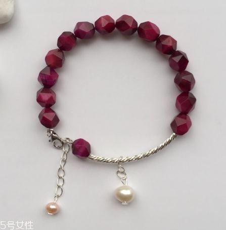 虎眼石手串戴在哪只手？虎眼石手鏈戴左手還是右手？