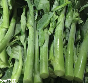 芥蘭能炒牛肉嗎？芥蘭炒牛肉的做法