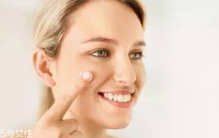 海綿粉撲如何清洗 怎么清理海綿粉撲 海綿粉撲如何清洗 怎么清理海綿粉撲