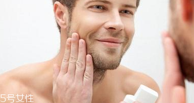 男士防曬霜要補擦嗎 男士防曬霜多久擦一次 男士防曬霜要補擦嗎 男士防曬霜多久擦一次