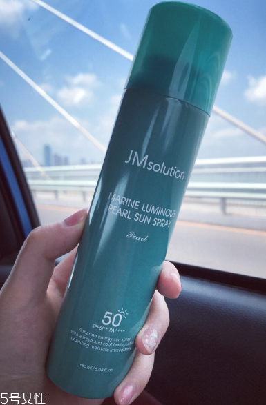 男士防曬霜用前要洗臉嗎 男士防曬霜用前用洗面奶洗嗎 男士防曬霜用前要洗臉嗎 男士防曬霜用前用洗面奶洗嗎