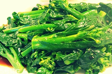 芥蘭可以和什么一起吃？芥蘭可以和豬心一起吃嗎？