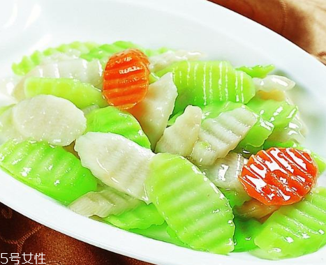 芥蘭的吃法介紹 芥蘭怎么吃 芥蘭的吃法介紹 芥蘭怎么吃