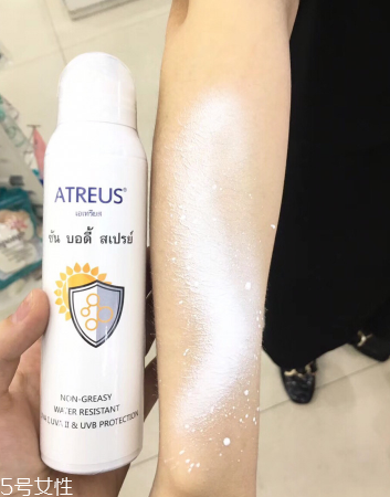 防曬噴霧里面有酒精嗎？防曬噴霧都有酒精嗎？