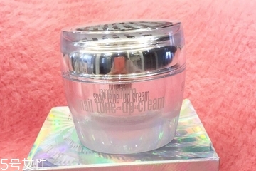 素顏霜脫妝太快怎么辦？怎么讓素顏霜更持久？