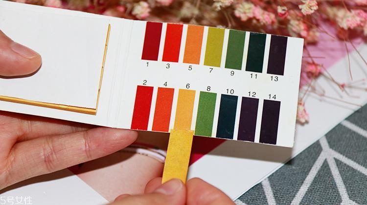 olay水感透白系列與水感透白臻粹系列哪個好？什么區(qū)別？