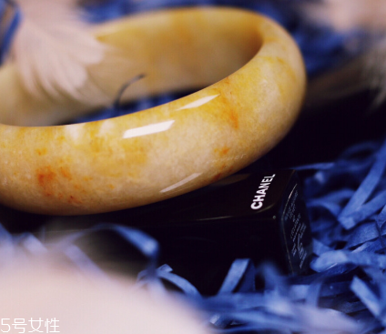 手鐲容易碎嗎？手鐲容易斷掉嗎？