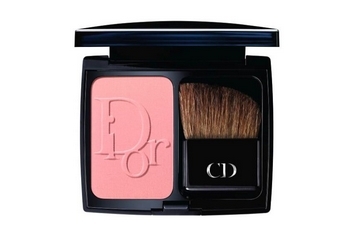 腮紅會堵塞毛孔嗎？腮紅會不會堵塞毛孔？